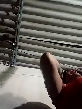 Snapshot of yovana13 chatting on 02/26/26, 01:04 yovana13 online show from 02/26/26, 01:04