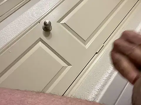 DuroMan25 online show from 12/11/24, 07:46