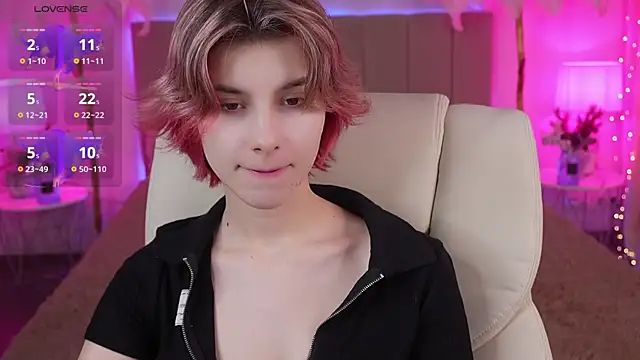 Snapshot of HaylaAmber chatting on 12/11/24, 01:49 HaylaAmber online show from 12/11/24, 01:49