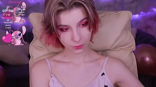 Snapshot of HaylaAmber chatting on 02/15/25, 02:00 HaylaAmber online show from 02/15/25, 02:00