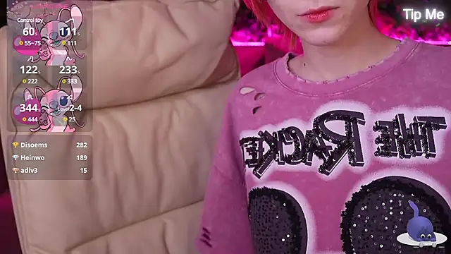 Snapshot of HaylaAmber chatting on 03/19/25, 11:03 HaylaAmber online show from 03/19/25, 11:03