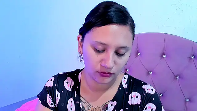 Snapshot of Mila_nixon02 chatting on 12/02/24, 03:36 Mila nixon02 online show from 12/02/24, 03:36