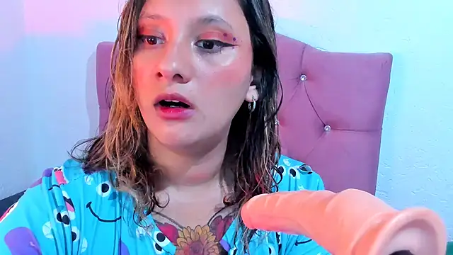 Snapshot of Mila_nixon02 chatting on 02/23/25, 06:56 Mila nixon02 online show from 02/23/25, 06:56