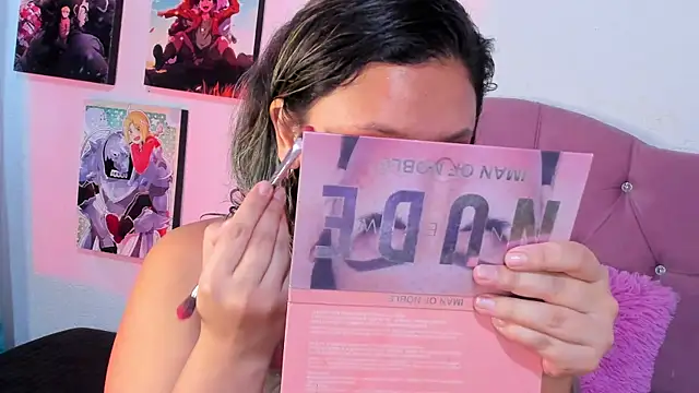 Snapshot of Mila_nixon02 chatting on 09/18/25, 04:53 Mila nixon02 online show from 09/18/25, 04:53