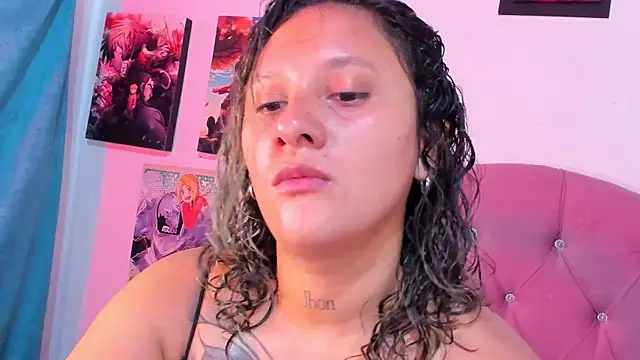 Snapshot of Mila_nixon02 chatting on 09/19/25, 04:29 Mila nixon02 online show from 09/19/25, 04:29