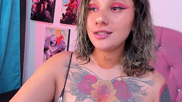 Snapshot of Mila_nixon02 chatting on 09/20/25, 04:35 Mila nixon02 online show from 09/20/25, 04:35