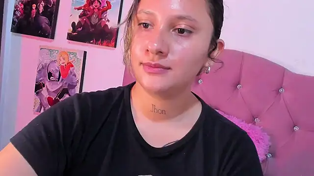 Snapshot of Mila_nixon02 chatting on 09/22/25, 05:04 Mila nixon02 online show from 09/22/25, 05:04