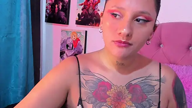 Snapshot of Mila_nixon02 chatting on 10/08/25, 04:48 Mila nixon02 online show from 10/08/25, 04:48