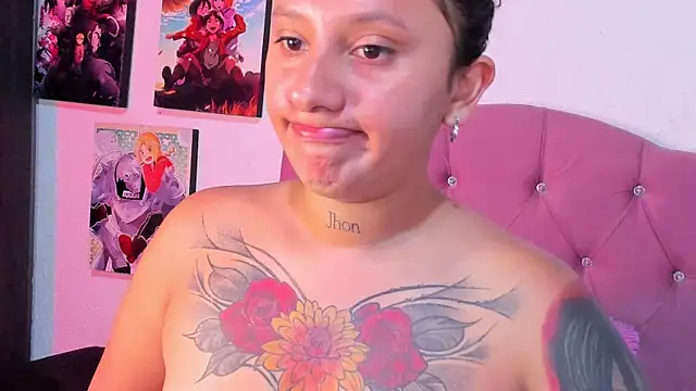 Snapshot of Mila_nixon02 chatting on 10/11/25, 04:27 Mila nixon02 online show from 10/11/25, 04:27