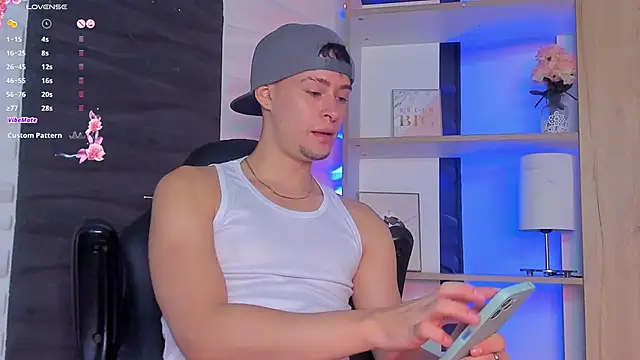 JadeSmiith  online show from 12/14/24, 09:56