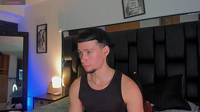 JadeSmiith  online show from 09/17/25, 10:33