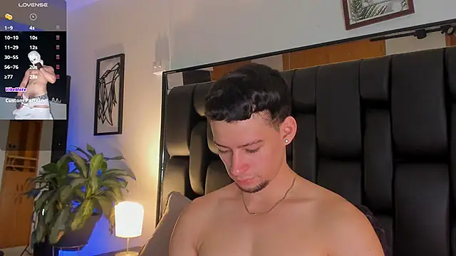 JadeSmiith  online show from 09/22/25, 10:23