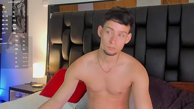 JadeSmiith  online show from 12/13/25, 10:48