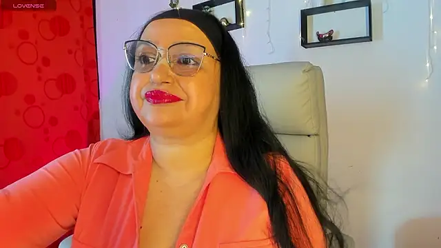 Gia Nahomi online show from 02/01/26, 09:35