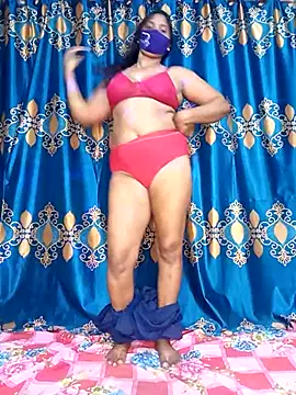 Snapshot of Hot_Maleka chatting on 03/11/25, 06:00 Hot Maleka online show from 03/11/25, 06:00