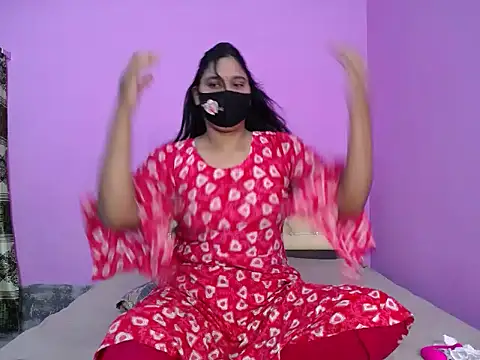 Snapshot of Hot_Maleka chatting on 10/23/25, 01:16 Hot Maleka online show from 10/23/25, 01:16