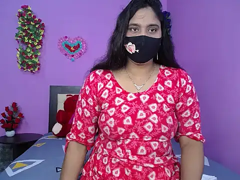 Snapshot of Hot_Maleka chatting on 10/31/25, 02:34 Hot Maleka online show from 10/31/25, 02:34