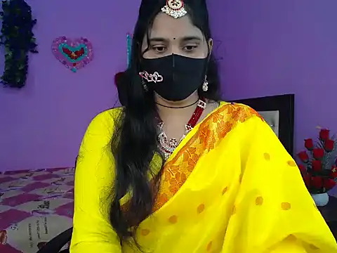 Snapshot of Hot_Maleka chatting on 03/09/26, 04:44 Hot Maleka online show from 03/09/26, 04:44