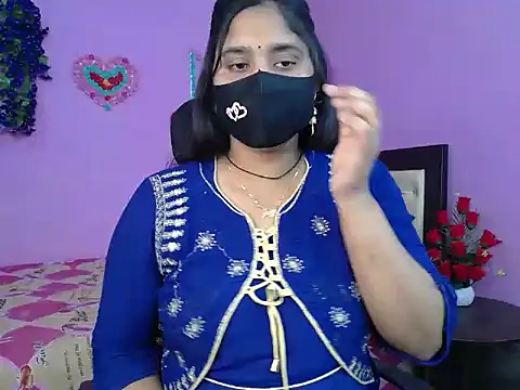 Snapshot of Hot_Maleka chatting on 03/12/26, 04:46 Hot Maleka online show from 03/12/26, 04:46