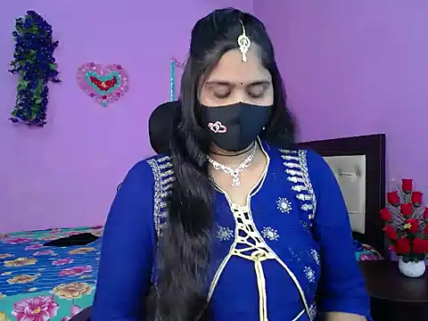 Snapshot of Hot_Maleka chatting on 03/20/26, 04:56 Hot Maleka online show from 03/20/26, 04:56