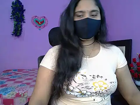 Snapshot of Hot_Maleka chatting on 04/12/26, 05:07 Hot Maleka online show from 04/12/26, 05:07