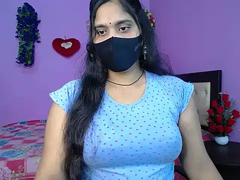 Snapshot of Hot_Maleka chatting on 04/14/26, 04:46 Hot Maleka online show from 04/14/26, 04:46