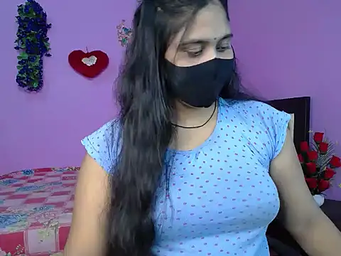 Snapshot of Hot_Maleka chatting on 04/23/26, 04:42 Hot Maleka online show from 04/23/26, 04:42