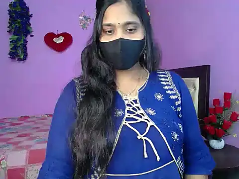 Snapshot of Hot_Maleka chatting on 04/29/26, 04:44 Hot Maleka online show from 04/29/26, 04:44