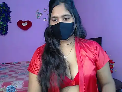 Snapshot of Hot_Maleka chatting on 05/02/26, 04:34 Hot Maleka online show from 05/02/26, 04:34