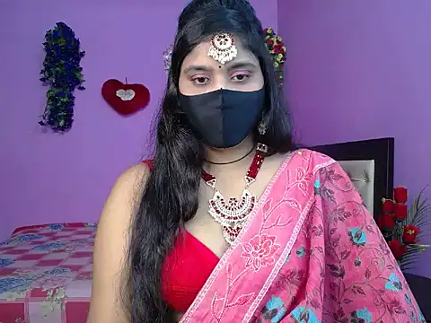 Snapshot of Hot_Maleka chatting on 05/18/26, 04:46 Hot Maleka online show from 05/18/26, 04:46
