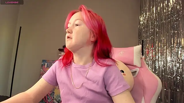 Sara Robinson online show from 12/30/24, 03:03