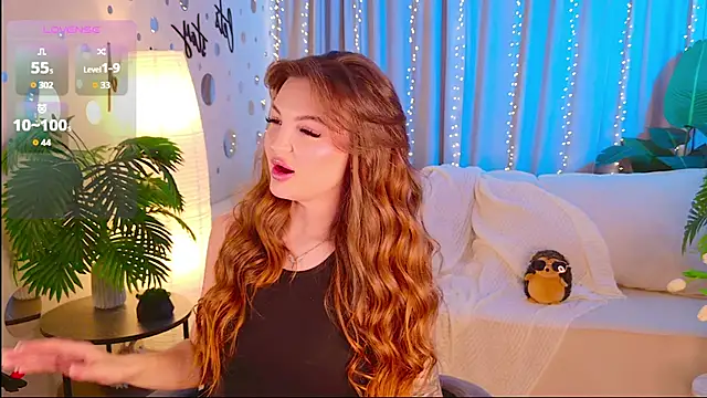 Annaa Banana online show from 10/31/25, 06:03