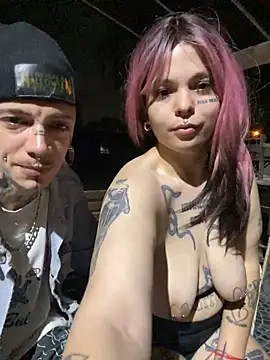 Snapshot of Seebohm1111 chatting on 12/05/25, 04:32 Seebohm1111 online show from 12/05/25, 04:32