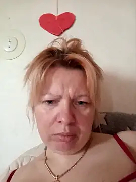 Lauri scherri online show from 11/29/25, 11:02