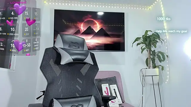 Snapshot of emily_palmeer chatting on 12/02/25, 09:47 emily palmeer online show from 12/02/25, 09:47