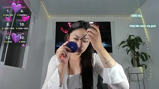 Snapshot of emily_palmeer chatting on 12/04/25, 09:40 emily palmeer online show from 12/04/25, 09:40