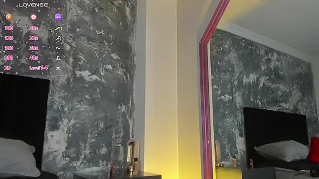 Snapshot of AuroraRojas chatting on 01/13/25, 10:03 AuroraRojas online show from 01/13/25, 10:03