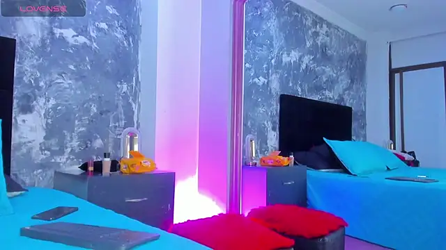 Snapshot of AuroraRojas chatting on 01/16/25, 10:02 AuroraRojas online show from 01/16/25, 10:02