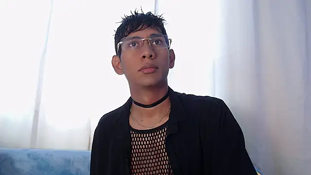 Snapshot of Nick_Collins18 chatting on 11/19/25, 03:56 Nick Collins18 online show from 11/19/25, 03:56