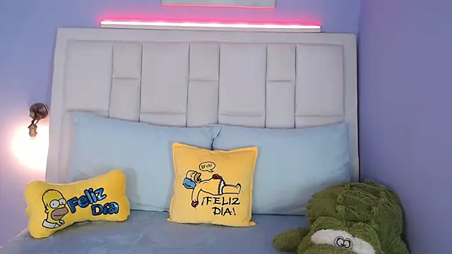 Snapshot of Nick_Collins18 chatting on 12/21/25, 02:30 Nick Collins18 online show from 12/21/25, 02:30