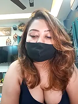 Cute-mona online show from 12/19/25, 10:44