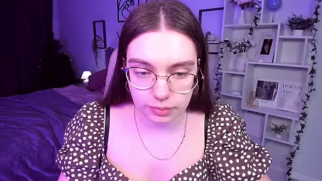Snapshot of DaniellaLovely chatting on 01/07/25, 02:41 DaniellaLovely online show from 01/07/25, 02:41