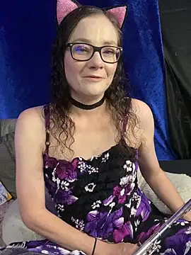 Snapshot of Cutebitch@xh chatting on 05/12/26, 05:04 Cutebitchxh online show from 05/12/26, 05:04