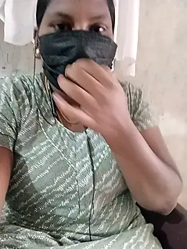 Snapshot of kavinila20 chatting on 12/11/24, 04:28 kavinila20 online show from 12/11/24, 04:28