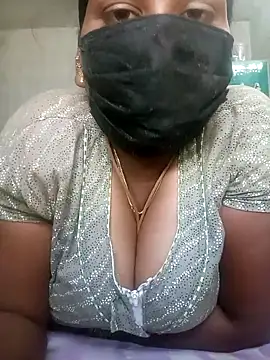 Snapshot of kavinila20 chatting on 03/10/25, 07:32 kavinila20 online show from 03/10/25, 07:32