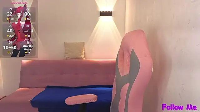 Snapshot of vittorialombardi__ chatting on 02/13/26, 07:15 vittorialombardi online show from 02/13/26, 07:15