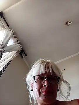 Rousmk1 online show from 12/16/24, 01:11