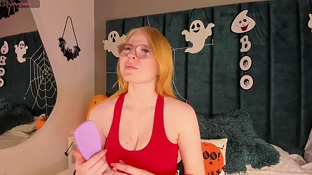 Snapshot of Alexa_Handler chatting on 10/28/25, 07:49 Alexa Handler online show from 10/28/25, 07:49