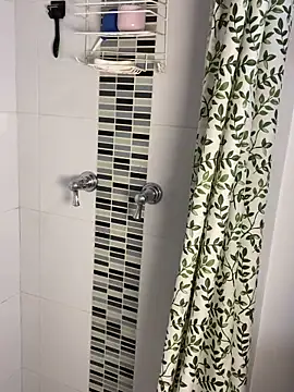 Snapshot of Cafeziitha02 chatting on 10/15/25, 06:19 Cafeziitha02 online show from 10/15/25, 06:19