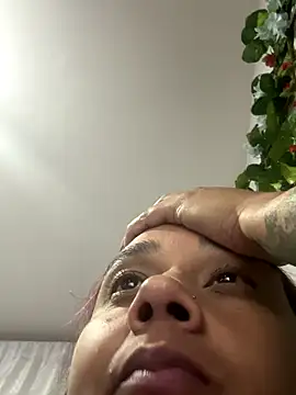 Snapshot of Cafeziitha02 chatting on 10/23/25, 05:29 Cafeziitha02 online show from 10/23/25, 05:29